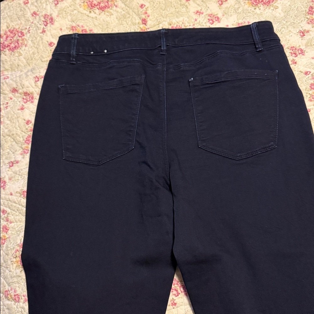 White House Black Market Dark Blue Skinny Jeans - Picture 4 of 5
